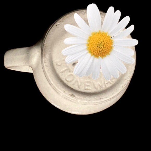 Vintage M Stamped Stoneware Blue & White Equestrian Horse Mug - Picture 9 of 10